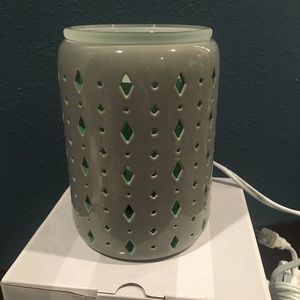 Scentsy Beacon Warmer